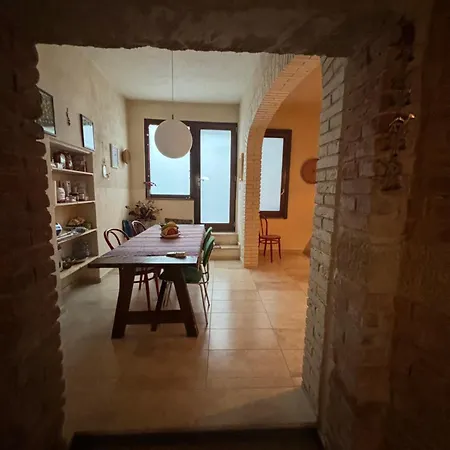 Eleonora 10 Min From Beaches Semesterbostad